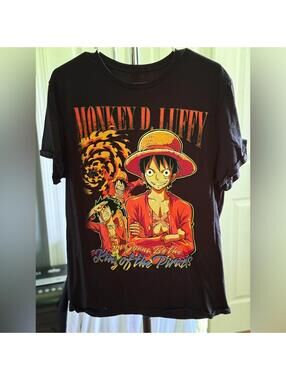 Men's Shirt | Short Sleeve Tee | One Piece | Size Large